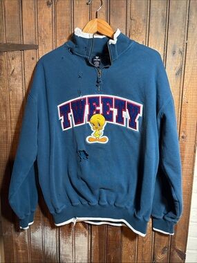Trashed Vintage Tweety Graphic Blue Men's Half-Zip Sweatshirt
